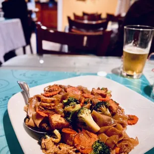 Extra veggies with my pad see ew