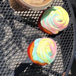 cupcakes and iced coffee