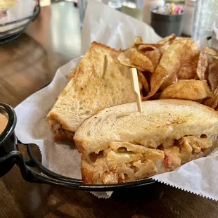 Cauliflower sandwich