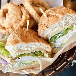 Turkey Avocado Sandwich