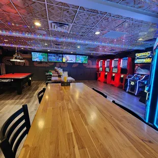 Full Tilt Tavern