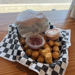 Cheeseburger with tater tots... Delicious!