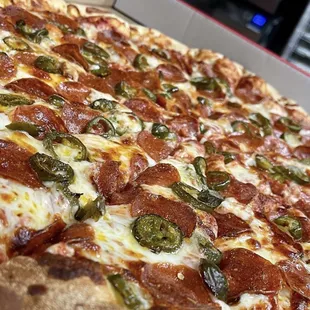 Sizzling Pepperoni/Jalapeño