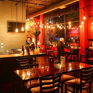 inside Fullerton Wine Bar &amp; Tasting Room