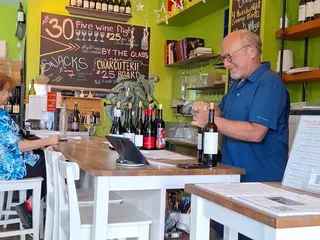 Pairings Portland Wine Shop & Bar