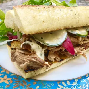 Pulled Pork Sandwich with garlic-chive aioli