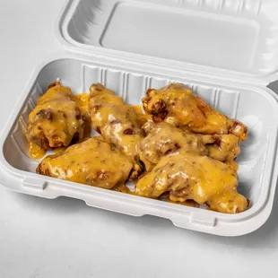 GARLIC PARMESAN WINGS