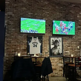 Lots of tv to watch sports and the decor is sweet