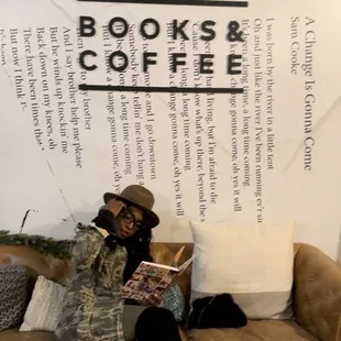 Lounging area to read books and order online