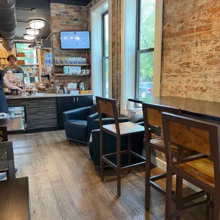 the bar and dining area