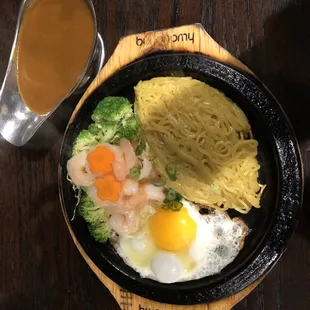 Shrimp Teppan Curry Ramen