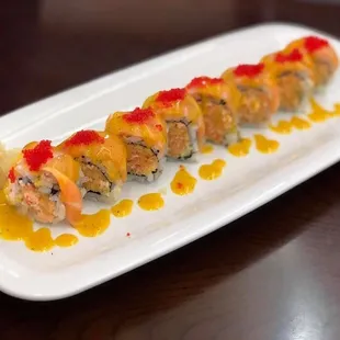 Sunrise Roll with homemade mango sauce. Looks so delightful!