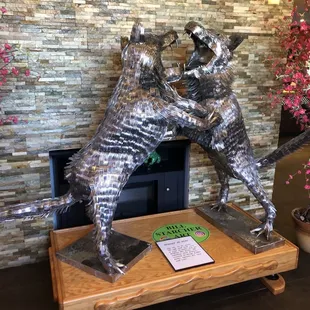 Wolves made of forks and spoons