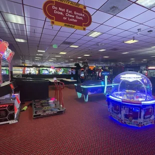 Party section. 10 people minimum @ $25 per card @ 90 minutes of unlimited play time per card.