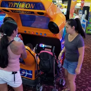 08.19.22 #FunFactory #WindwardMall #Kaneohe #MommiesJennLourRox #BabyHarlee #MJandDJ #rhyzJAHrydm #JAHrian #StatehoodDay