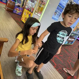 Handcuffs from points