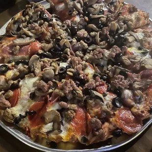 Yummy pizza  with the best crust ever