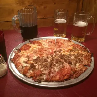 Shrimp/sausage pizza with Landshark Beers &amp; FREE pitcher of soda!!