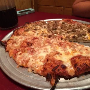 Pizza with shrimp and sausage