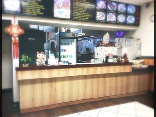 Wok N Roll