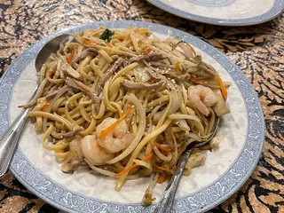Chow's Asian Bistro