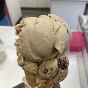 Salted caramel and espresso oreo