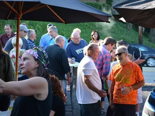 Knuckleheads Bar