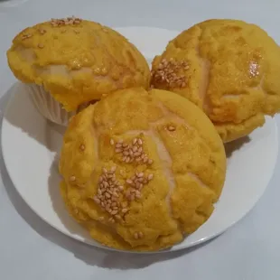 Pineapple Custard Bun