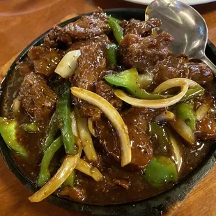 Sizzling beef pepper steak