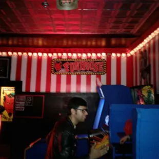 It's a real circus in here!