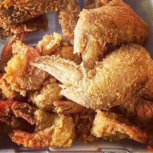 fried chicken wings, chicken wings and fried chicken, bbq wings, chicken wings, food, chicken, poultry, fried chicken, bbq chicken