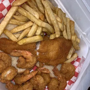 Shrimp and catfish combo for my bday lunch break! I'm supporting BOBs.