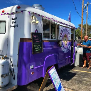Funky Monkey Munchies :) one of my favorite trucks