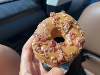 Dales Donuts  9