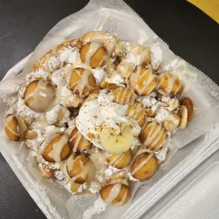 Banana pudding funnel cake