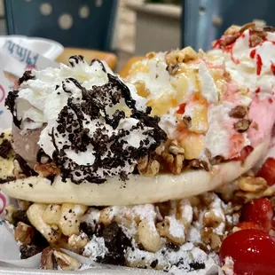 BIG Banana Split, &quot;Small&quot; more than enough for TWO people, DELICIOUS 7/21