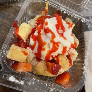 Strawberry cheesecake funnel ‍