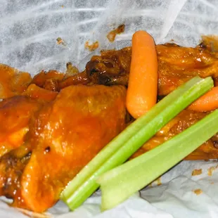 Crispy Chicken Wing Basket