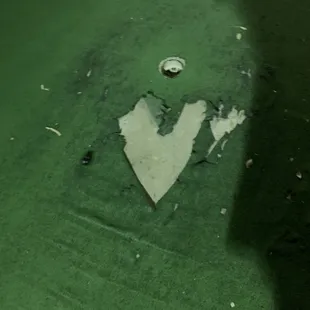 That's the min golf course. Horrible. If I could give zero stars, I would. No scorecards at mini golf . Cockroaches all over