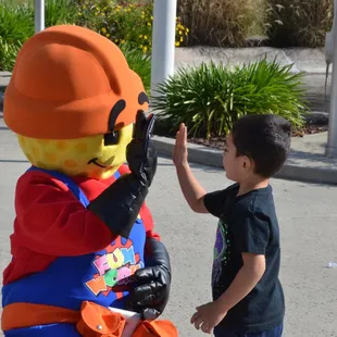 Freddy and his &quot;trademark&quot; hand slap greeting