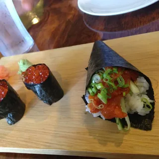 Spicy Salmon Hand Roll