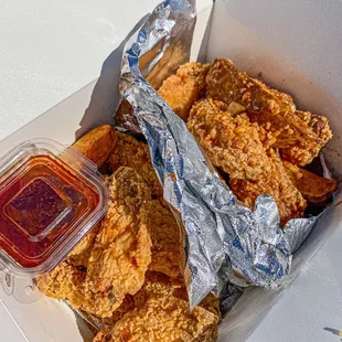 Sweet and Spicy (left), Soy Garlic (right)