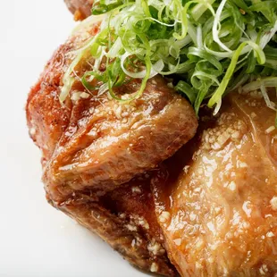 food, chicken wings and fried chicken