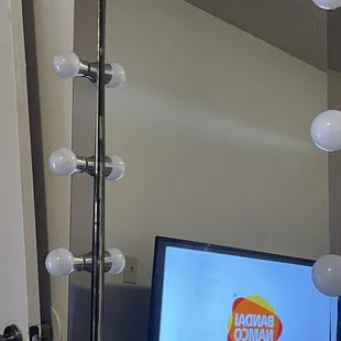 Broken mirror dropped off from furniture city .