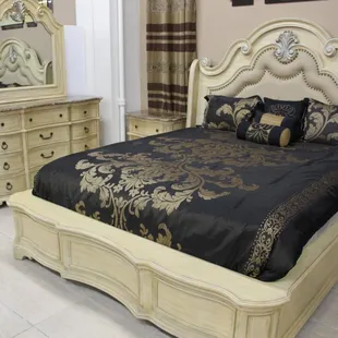 No Credit Required, Financing Available at Furniture Fashions! Free Delivery &amp; Low Weekly Payments. 3500 S Maryland Pkwy #171 - Call 702.897