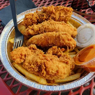 4 piece, mild tenders with fries. Piping hot, flavorful, crunchy, and some of the best ranch I've ever had.