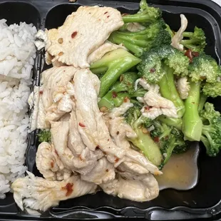 Chicken with broccoli