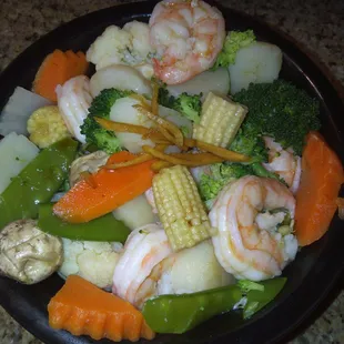 Steamed Shrimp and Scallops