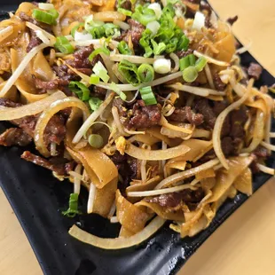 Beef chow fun