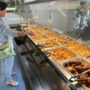 This buffet area had mostly fried foods. Don&apos;t miss the scallops!
